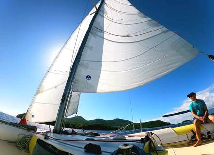 decouverte-archipel-des-saintes-catamaran