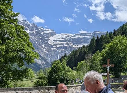 Eglise de Gavarnie avec père Vincent