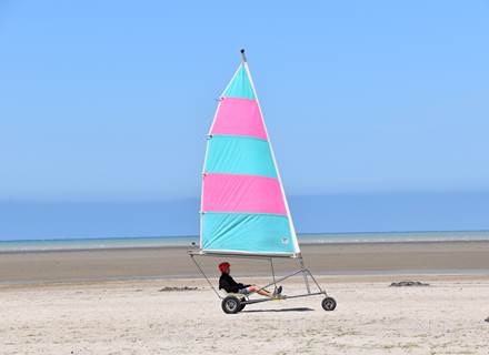 CHAR A VOILE YOUCAMP
