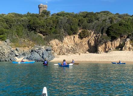 Abbartello kayak Corse tour genoise Calanca