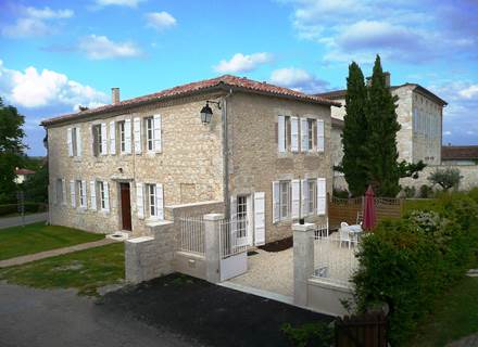 Saint Roch Gîte Tournecoupe.jpg