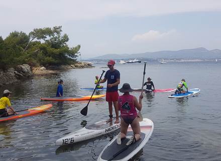 STAND UP PADDLE AUX EMBIEZ