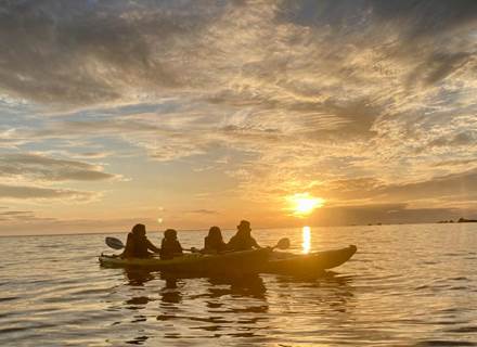 Abbartello kayak Corse coucher de soleil punta 2024