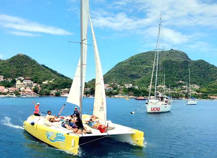 excursion-privee-catamaran-archipel-des-saintes