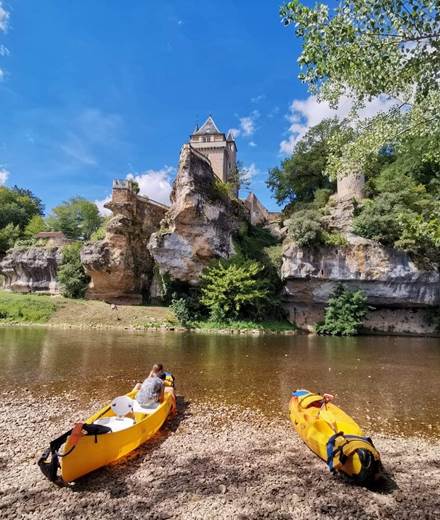 La vézère, belle, sauvage, familiale avec Canoë Family Saint Léon sur Vézère