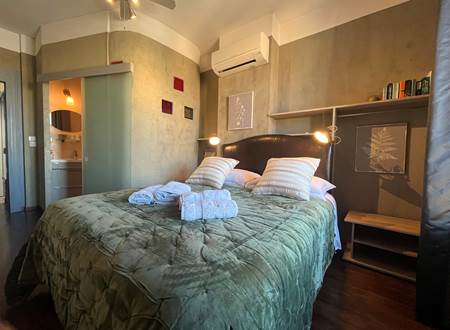 B&B with pool in Marseillan