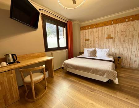 Hotel Bagnères de Luchon St Mamet Pyrénées La Rencluse