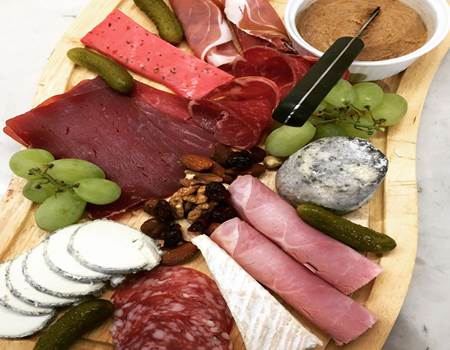 charcuterie_board_960x642