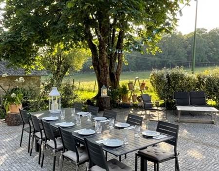 Domaine du Vidal - La table d'hotes en terrasse