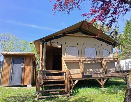 devant lodge(1)