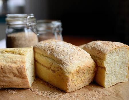 white-bread-4642686_1920