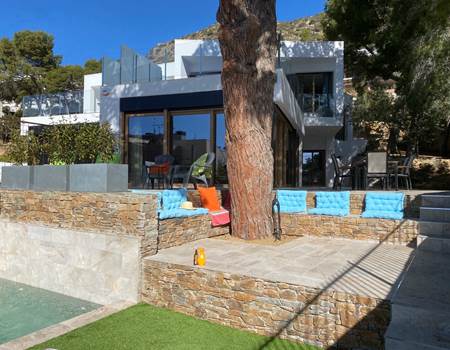 Moments conviviaux, au pied de l'arbre à parole "PINO"