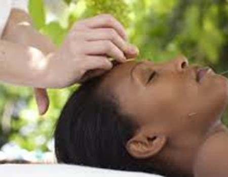 Massage kobido relaxant liftant du visage
