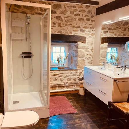AU-CHARME-D'ANTAN-19-Salle-De-Bain-gallery-offer