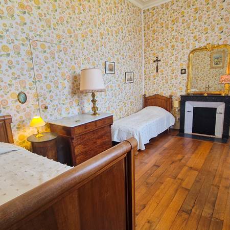 Les Tournesols-gallery-offer