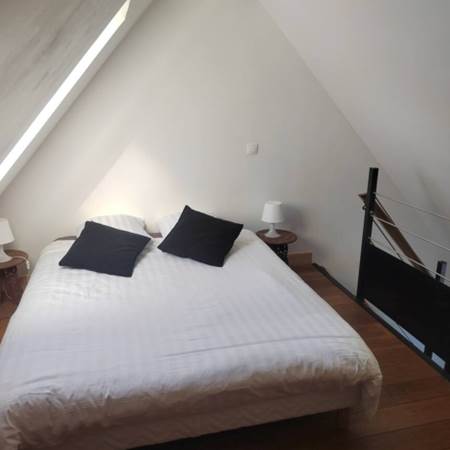 Lit queen size en mezzanine-gallery-offer