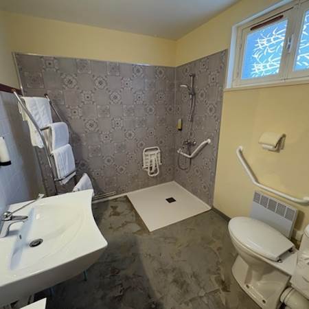 ch16((-gallery-offer