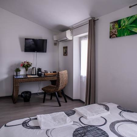 Chambre 2 Bureau et TV-gallery-offer