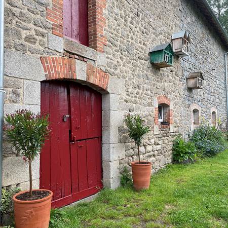 Grange ou se trouve jeux et vélos-gallery-offer