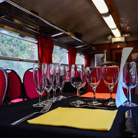 Les tables du train restaurant - Photo C. Deruelle-img-gallery-solo