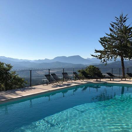 Chambres_D'hotes_Avec_Piscine-gallery-offer