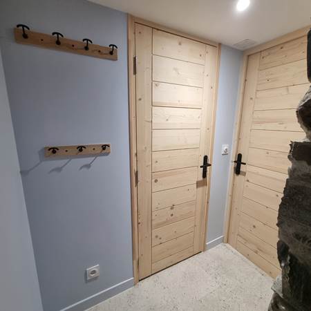 ACCES SALLE DE BAINS ET CHAMBRE ETAGE-gallery-offer