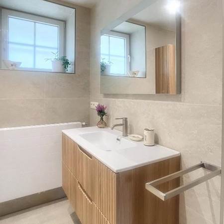 582813243-gallery-offer