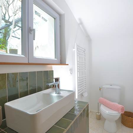 villa-les-salines-cabane-pêcheur-location-appartement-maison-vacances-grau-du-roi-jardin-proche-plage-grande-capacité-couchages-gallery-offer