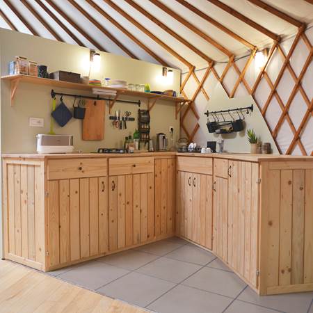 La coin cuisine de la yourte-gallery