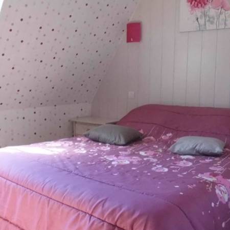 chambre étage grand lit-gallery-offer