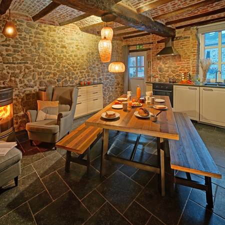 ®GitesLaFermeduParc_salleamanger_fournil-gallery-offer