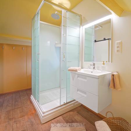 ®GitesLaFermeduParc_salledebain_fournil-gallery-offer