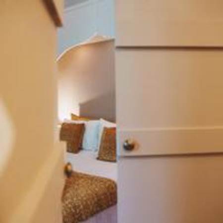 608309129-gallery-offer