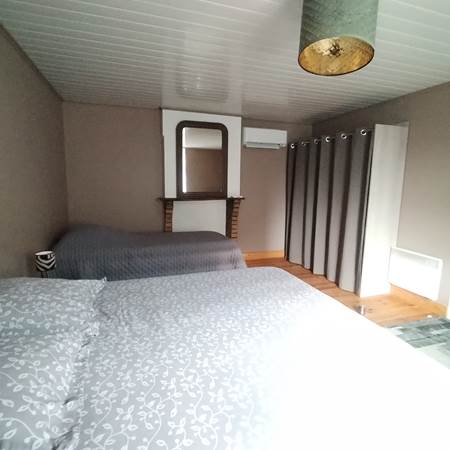 Grande chambre triple-gallery-offer