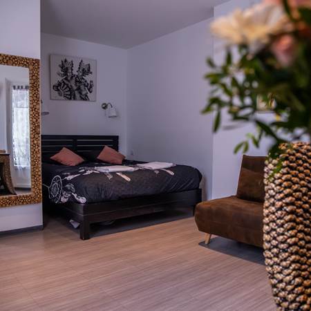 Chambre 1 Lit et Fleurs 2-gallery-offer