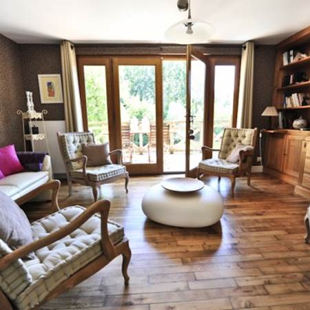 Salon avec balcon sur la Dordogne-gallery-offer
