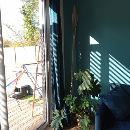 salon avec larges baies vitrées HAPPY-gallery-offer