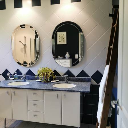 Salle de bain dans une villa gîte, vallée de la Dordogne-gallery-offer