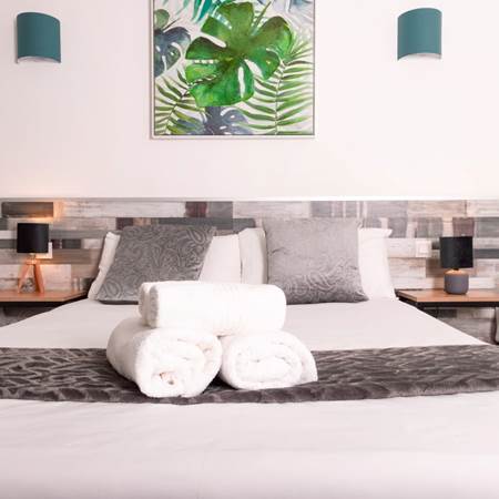 chambre-hote-piscine-spa-la-fleche-gallery-offer