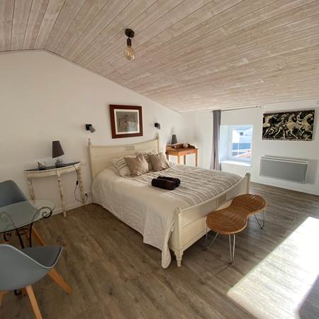 SUITE PARENTALE CHAMBRE CELEST-gallery-offer