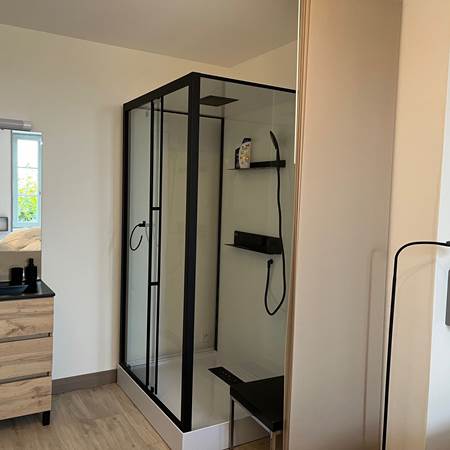 Salle de bains chambre 1-gallery-offer