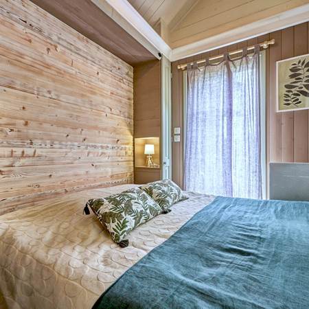 hebergement-insolite-roulotte-normandie-gallery-offer