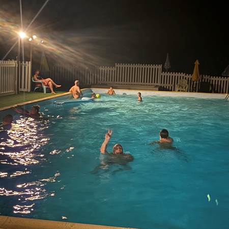 Soirée Piscine Nocturne-gallery-offer