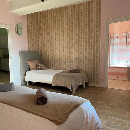 Chambre rose-gallery-offer