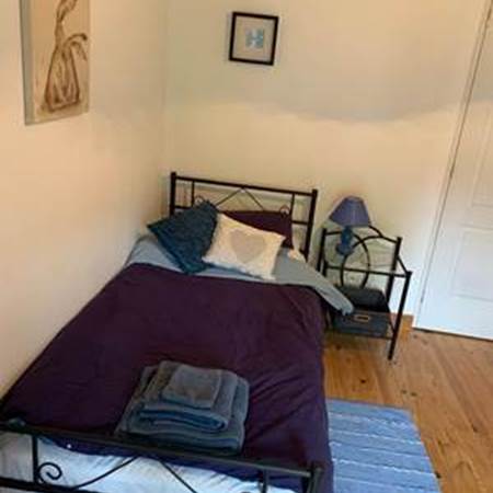 Single bedroom in Poppies-gallery-offer
