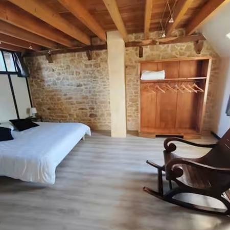 Grande chambre avec lit queen size-gallery-offer