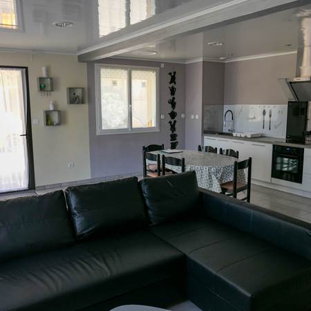 P1106493-gallery-offer