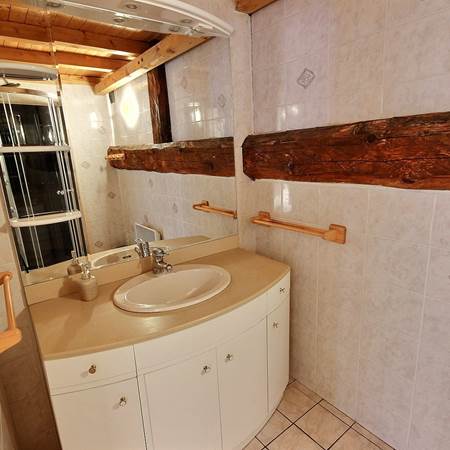 Salle de bains avec douche-gallery-offer