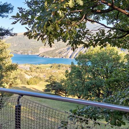Le Bus Insolite - Vue de la terrasse sur le Lac de Serre-Ponçon-gallery-offer