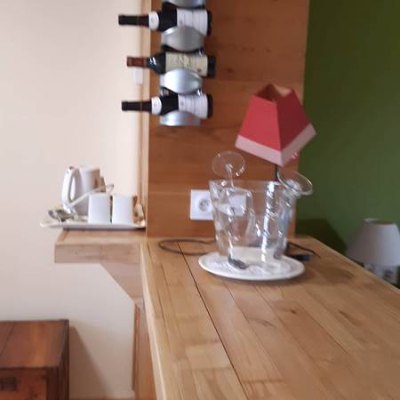 Chambre Paul Rebeyrolle espace accueil-bar-détente rénovation juin 2021-gallery-offer